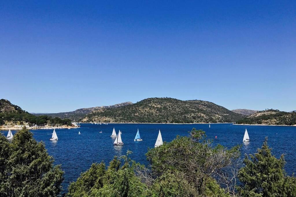 Вілла La Casita De Noe Con Vista Al Pantano De San Juan Сан-Мартін-де-Вальдейґлесьяс Екстер'єр фото